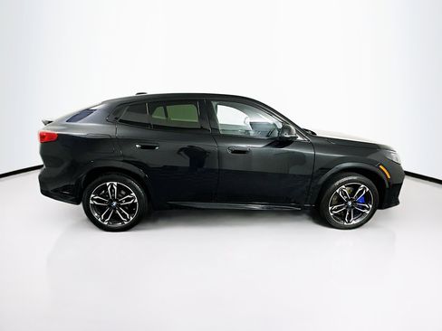 Used 2025 BMW X2 xDrive28i image 10