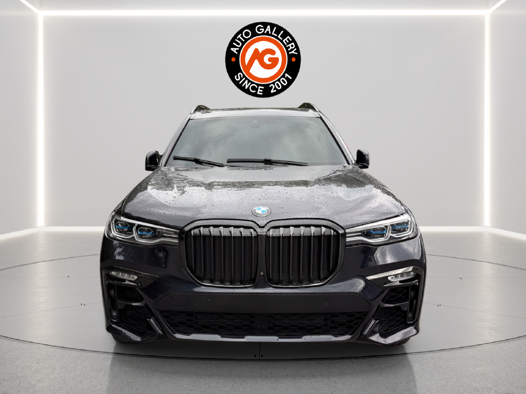 Used 2020 BMW X7 M50i w/ Dynamic Handling Package AWD/4WD image 3