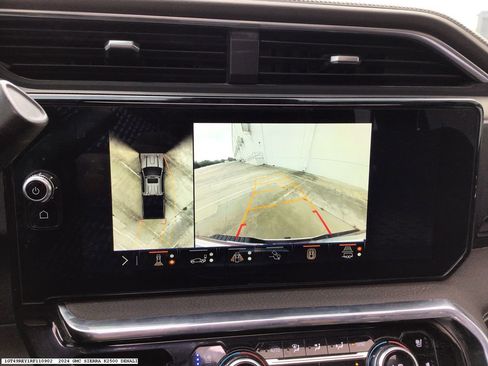 Used 2024 GMC Sierra 2500 Denali w/ Denali Reserve Package image 9