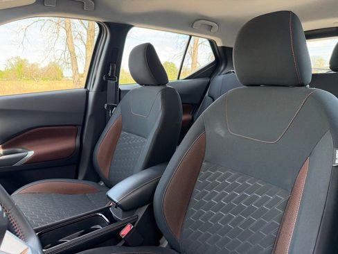 Used 2023 Nissan Kicks SR w/ Interior Electronics Package image 14