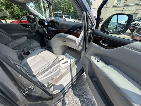 Used 2013 Nissan Quest LE FWD image 11