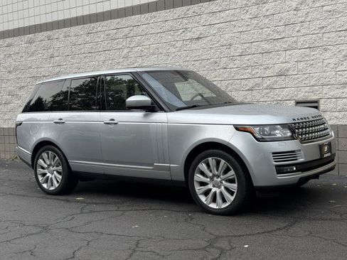 Used 2015 Land Rover Range Rover Supercharged AWD/4WD image 4