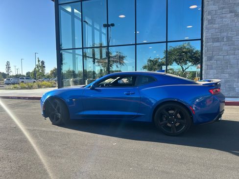 Used 2017 Chevrolet Camaro SS RWD image 3