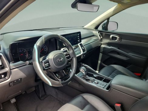 Used 2021 Kia Sorento S FWD image 16