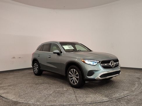 New 2026 Mercedes-Benz GLC 300 GLC 300 image 6