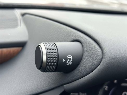 Certified 2023 Lexus ES 350 w/ Premium Package image 31