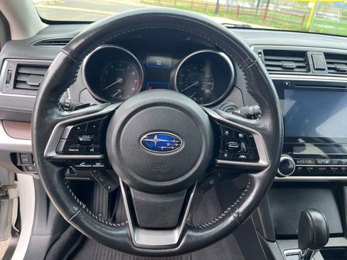 Used 2018 Subaru Outback 3.6R Touring w/ Popular Package #3 AWD/4WD image 15