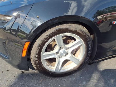 Used 2023 Chevrolet Camaro LT image 6