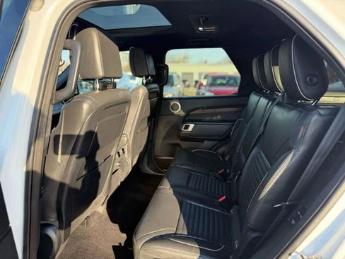 Used 2018 Land Rover Discovery HSE Luxury AWD/4WD image 29