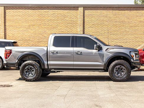Used 2025 Ford F150 Raptor w/ Equipment Group 803A Raptor R AWD/4WD image 9