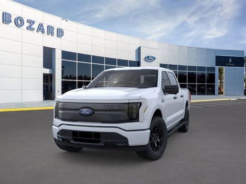 New 2025 Ford F150 Lightning XLT AWD/4WD image 3