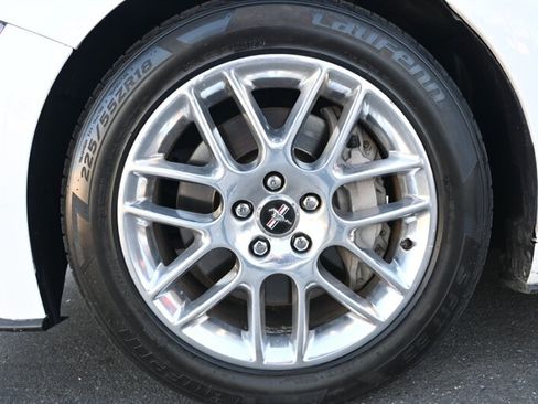 Used 2018 Ford Mustang GT image 15