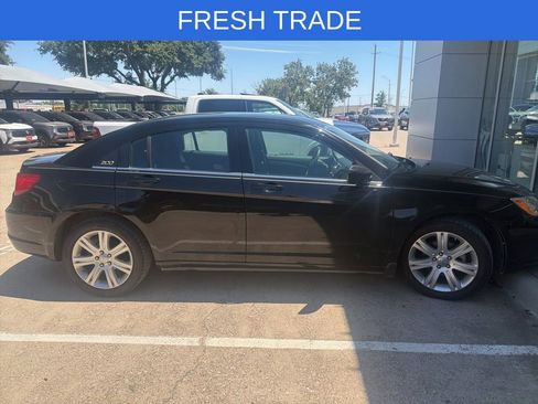 Used 2013 Chrysler 200 Touring FWD image 8