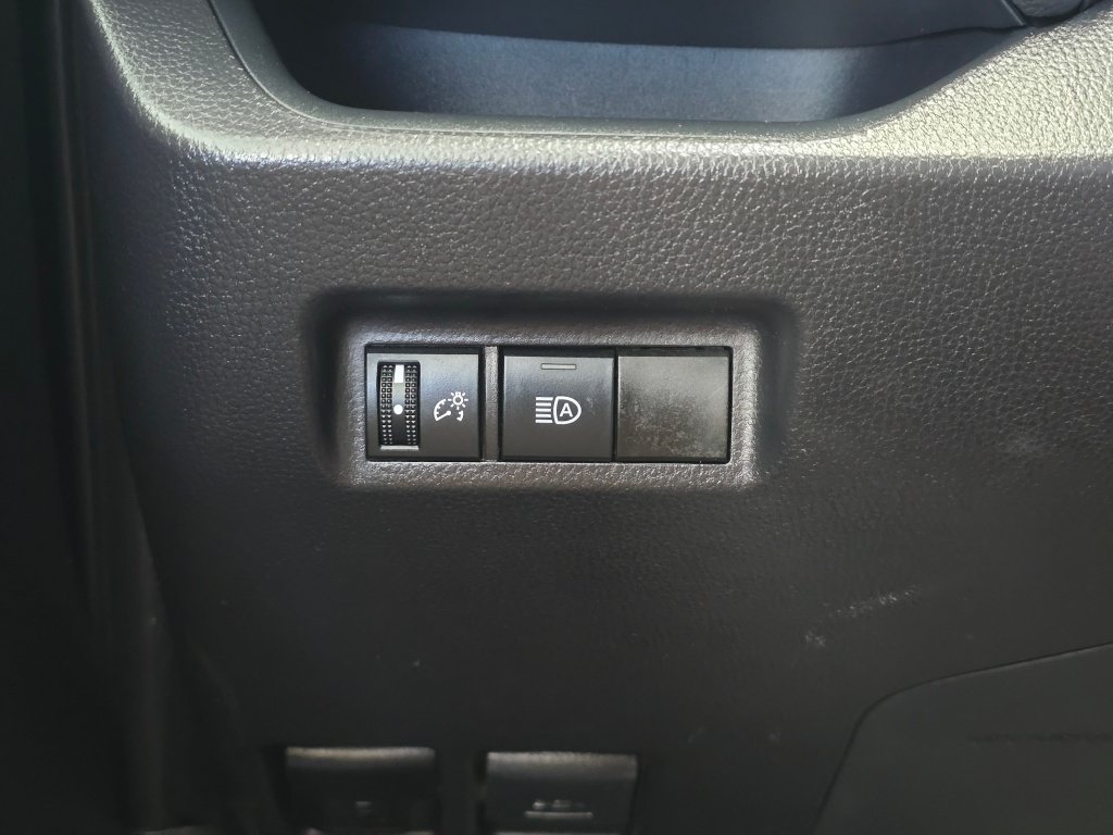 Certified 2025 Toyota RAV4 XLE FWD image 23