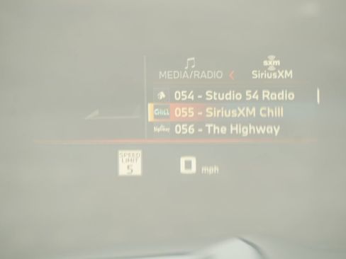 New 2025 BMW X7 M60i image 8