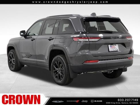 New 2026 Jeep Grand Cherokee Altitude RWD image 7