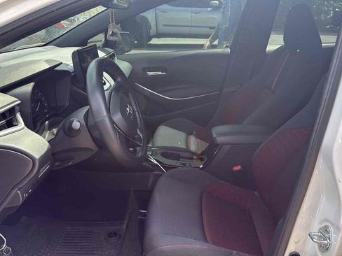 Used 2023 Toyota Corolla SE FWD image 8