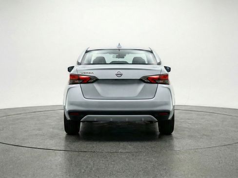 Used 2025 Nissan Versa SV image 7