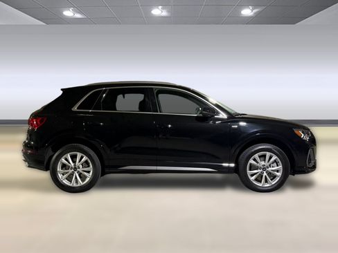 Certified 2025 Audi Q3 2.0T Premium w/ Convenience Package AWD/4WD image 8
