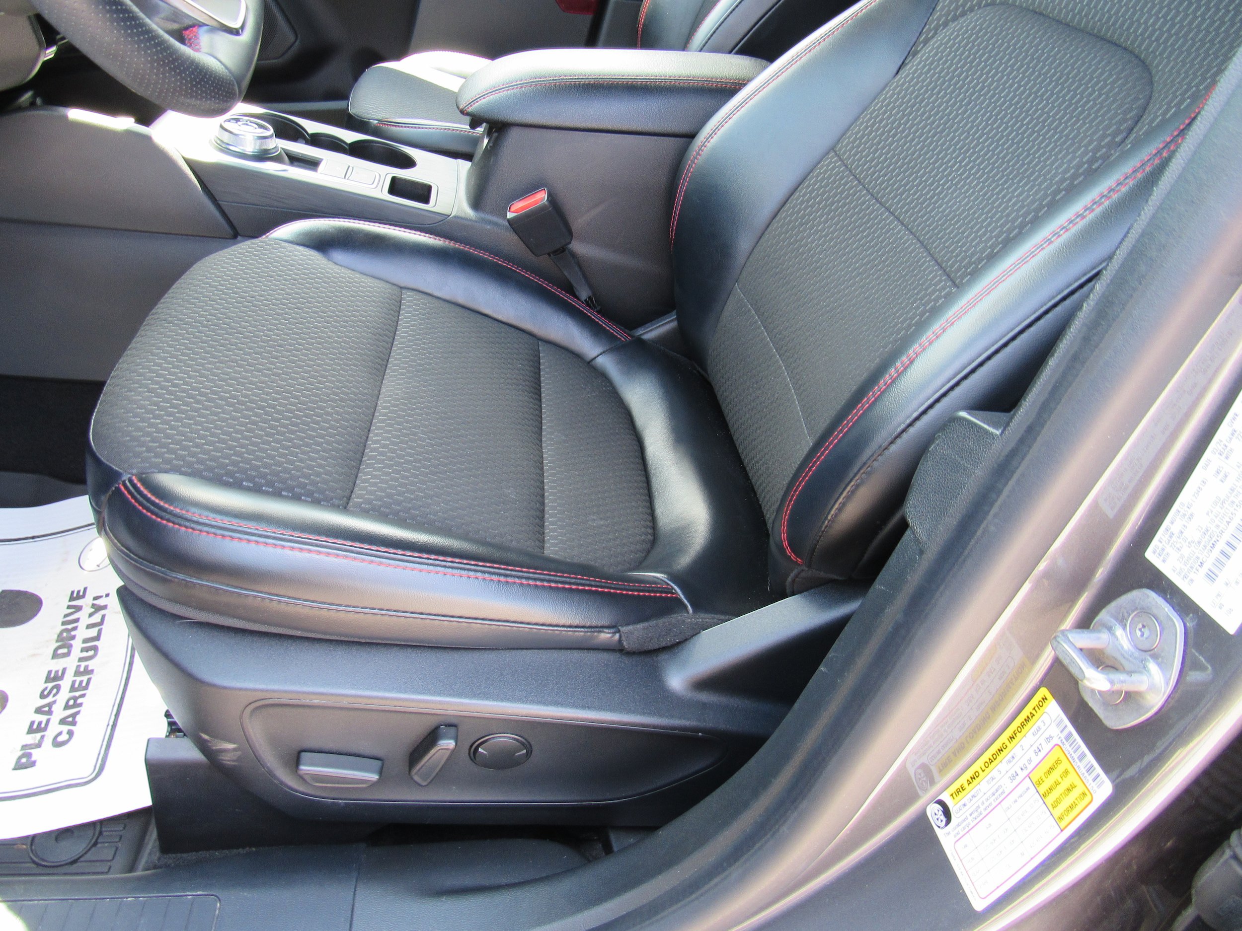 Used 2024 Ford Escape ST-Line w/ Tech Pack #1 AWD/4WD image 15