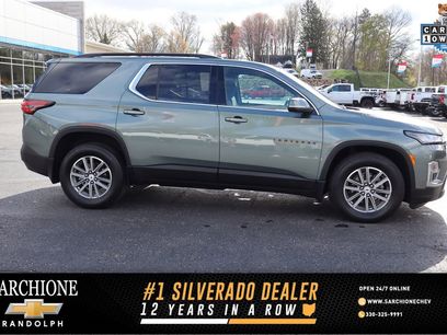 Used 2023 Chevrolet Traverse LT