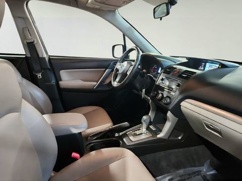 Used 2015 Subaru Forester 2.5i Limited AWD/4WD image 22