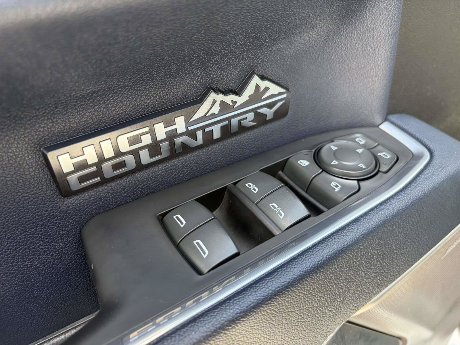 Used 2023 Chevrolet Silverado 1500 High Country RWD image 7