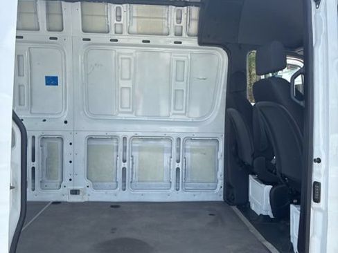 Used 2023 Mercedes-Benz Sprinter 2500 image 21