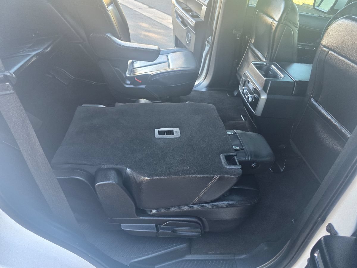 Used 2020 Ford Expedition XLT w/ Equipment Group 202A RWD image 36