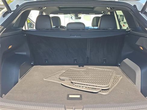 Used 2022 Volkswagen Atlas Cross Sport SEL R-Line AWD/4WD image 28