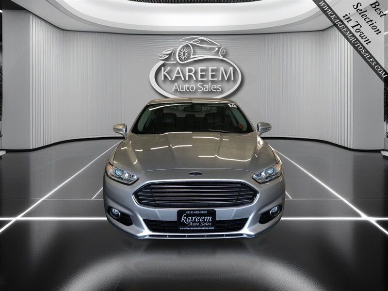Used 2014 Ford Fusion Energi SE FWD image 2