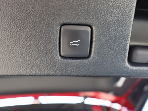 Used 2022 Ford Escape Titanium image 27