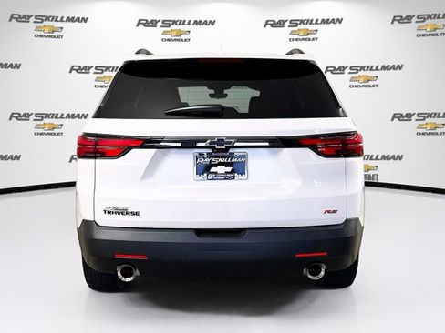 Used 2023 Chevrolet Traverse RS w/ LPO, Floor Liner Package image 6