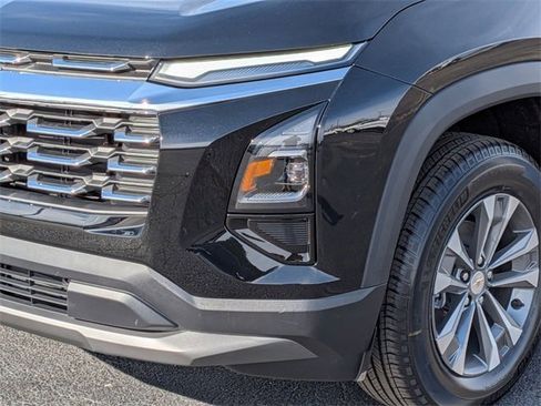 New 2026 Chevrolet Equinox LT w/ Convenience Package II image 9