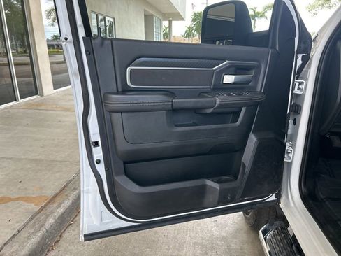Used 2025 RAM 2500 Big Horn AWD/4WD image 42