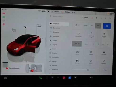 Used 2023 Tesla Model Y Long Range image 27