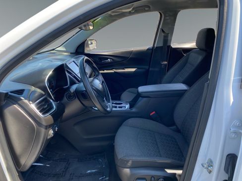Used 2024 Chevrolet Equinox LT AWD/4WD image 9