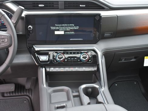 New 2026 GMC Sierra 2500 Denali w/ Denali Reserve Package image 23