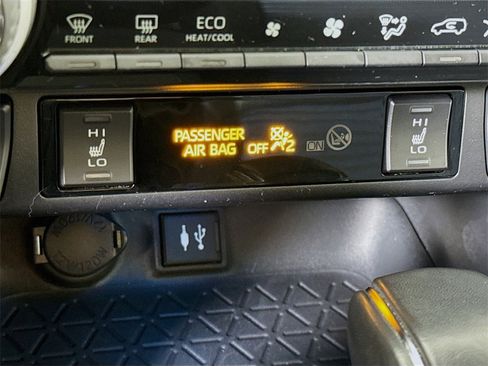 Certified 2019 Toyota RAV4 XSE image 12