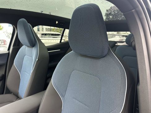 New 2026 Volvo EX30 Cross Country Ultra image 15