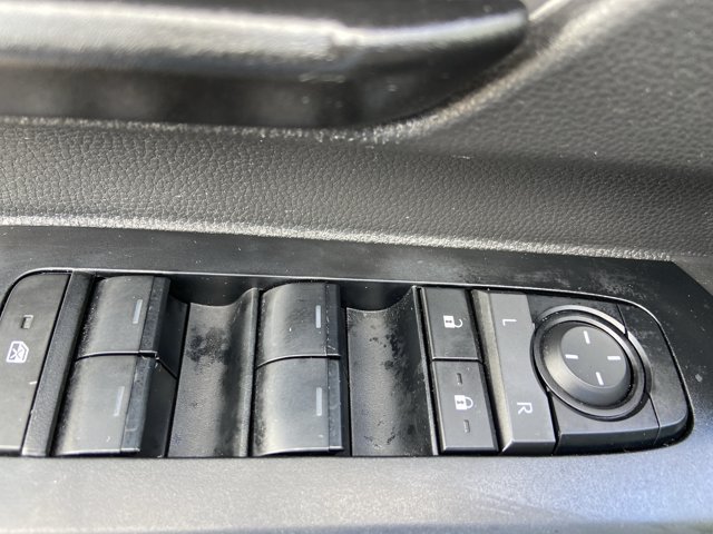 Used 2025 Toyota Tacoma SR5 AWD/4WD image 37