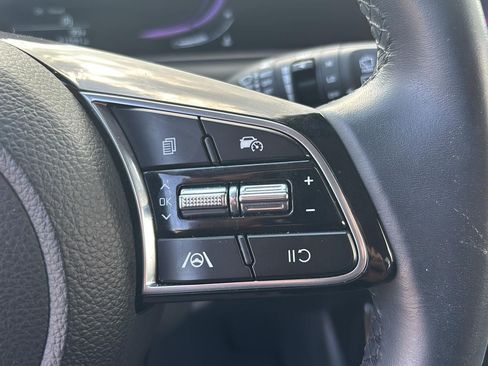 Certified 2025 Kia Seltos S FWD image 14