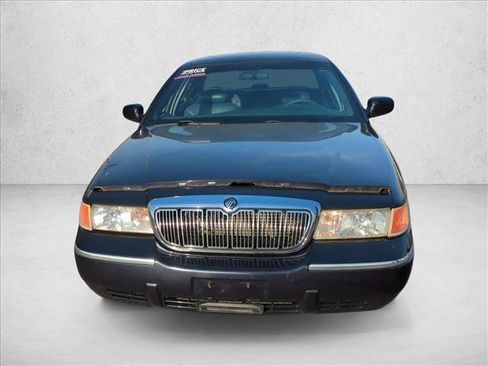Used 2002 Mercury Grand Marquis GS RWD image 2