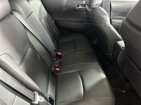 Used 2023 Toyota Corolla Cross XLE FWD image 24