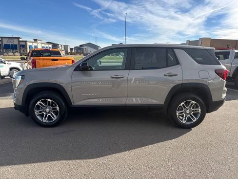 Used 2025 GMC Terrain Elevation image 5