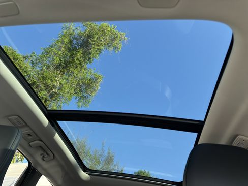 Certified 2024 Volvo XC60 B5 Core w/ Protection Package Premier image 28