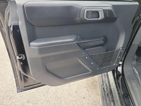 Used 2025 Ford Bronco Outer Banks AWD/4WD image 19