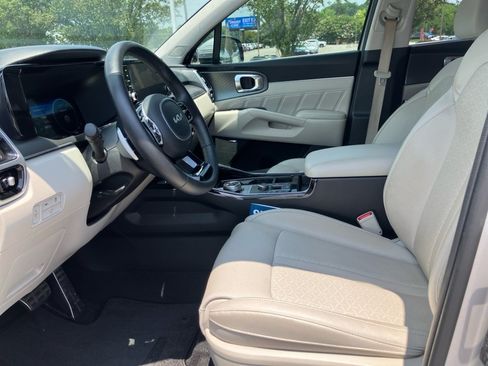 Used 2023 Kia Sorento SX Prestige AWD/4WD image 34