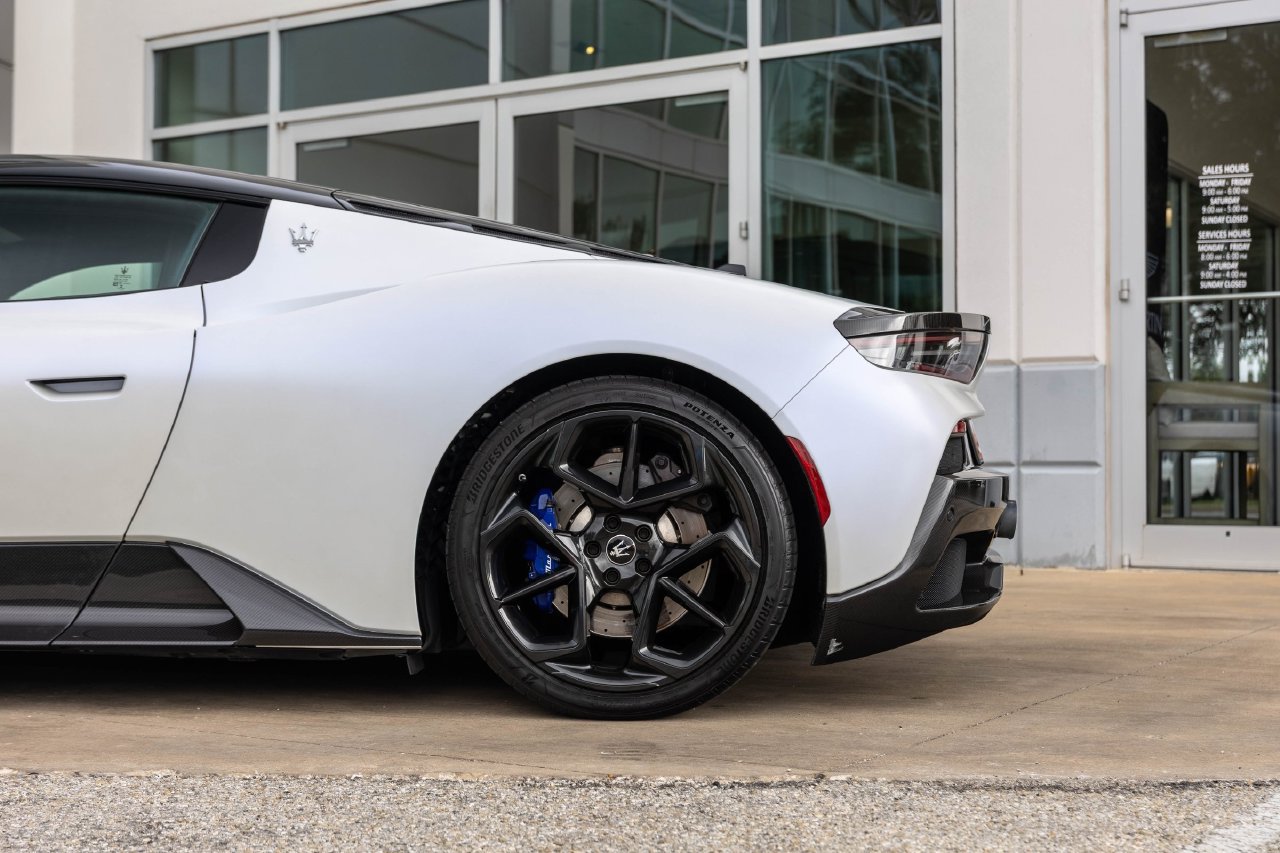 Used 2022 Maserati MC20 Coupe RWD image 18