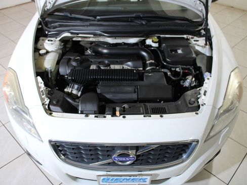 Used 2012 Volvo C70 T5 w/ Climate Pkg image 16